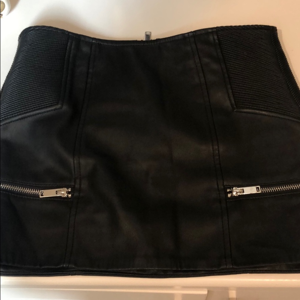 FOREVER 21 MINI SKIRT leatherette